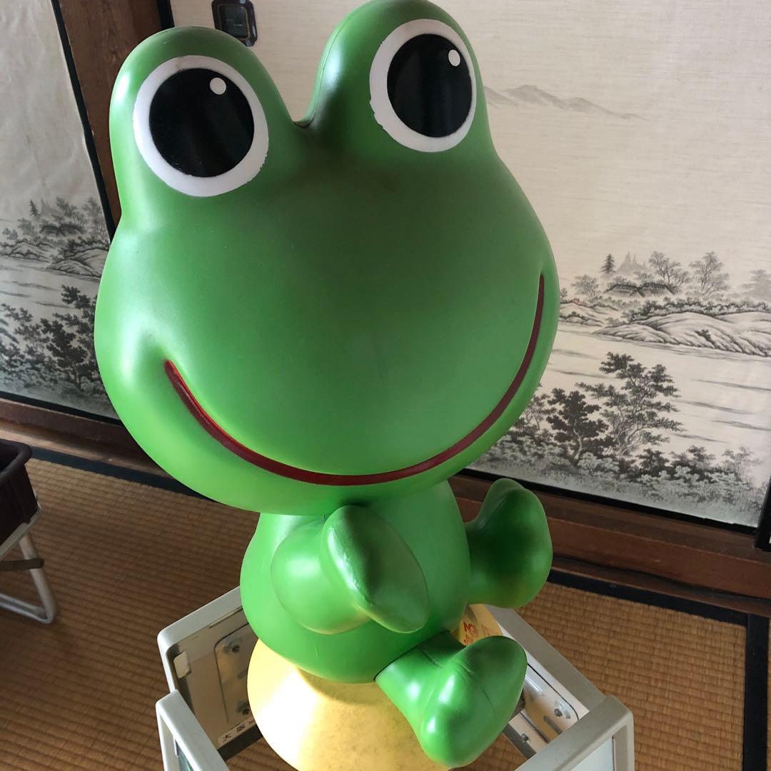 コルゲンコーワケロちゃん看板