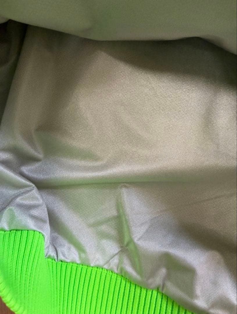 V12 V TWELVE防風ストレッチ裏地付きニット セーター 試着のみ XL