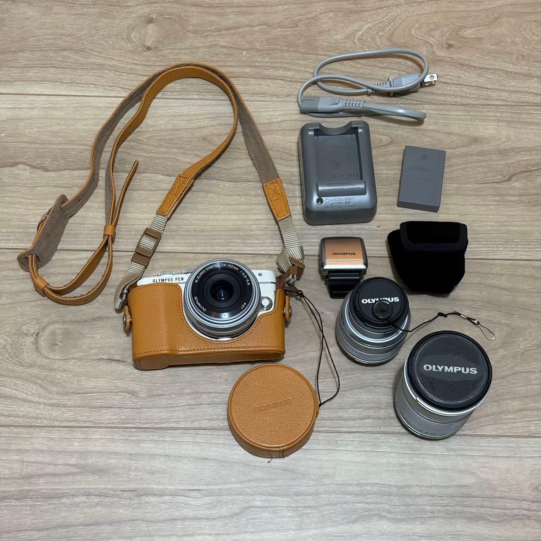 オリンパス OLYMPUS デジカメ PEN Light E-PL7 レンズ3本