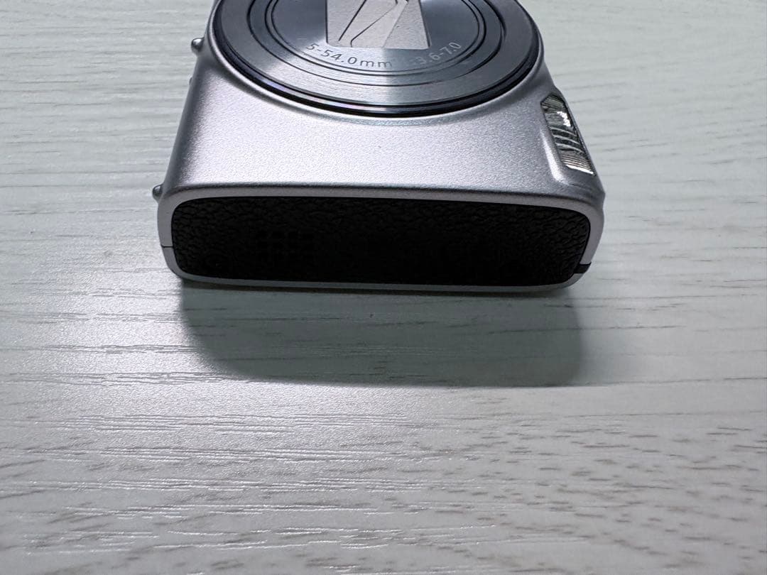 Canon デジタルカメラ　IXY640 シルバー