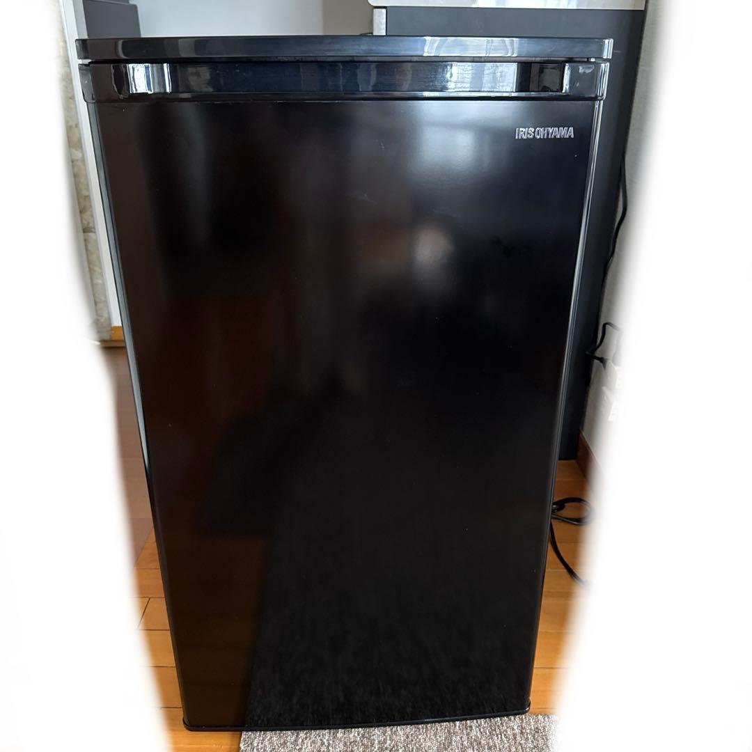 送料無料　アイリスオーヤマ　冷凍庫　IUSD-6B 60L 2021年製