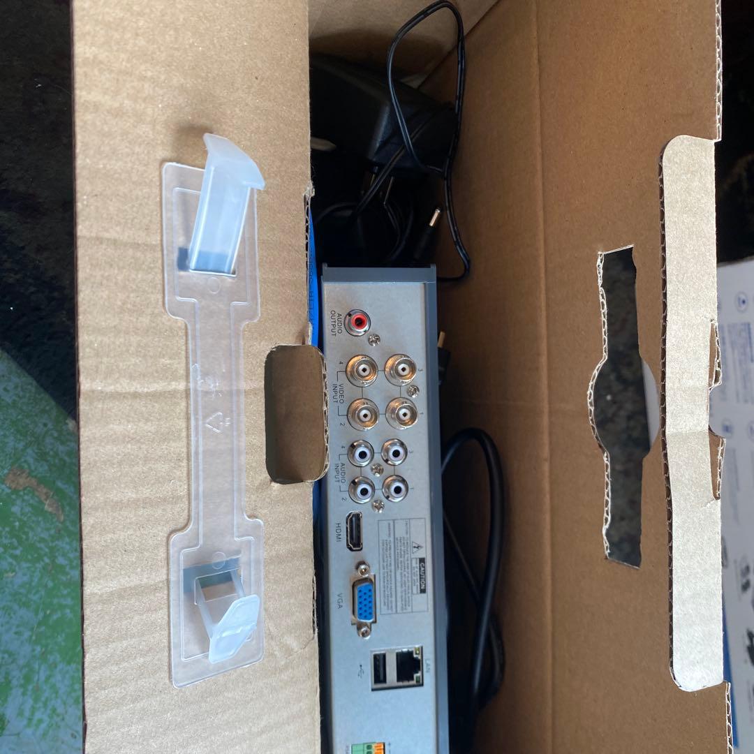 監視カメラ　Swann Smart Security System 1080P