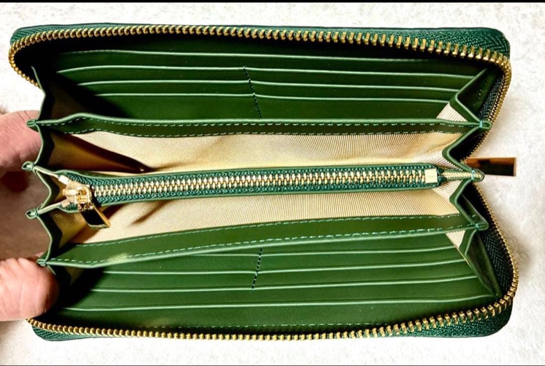 クロコダイルレザー グリーン長財布