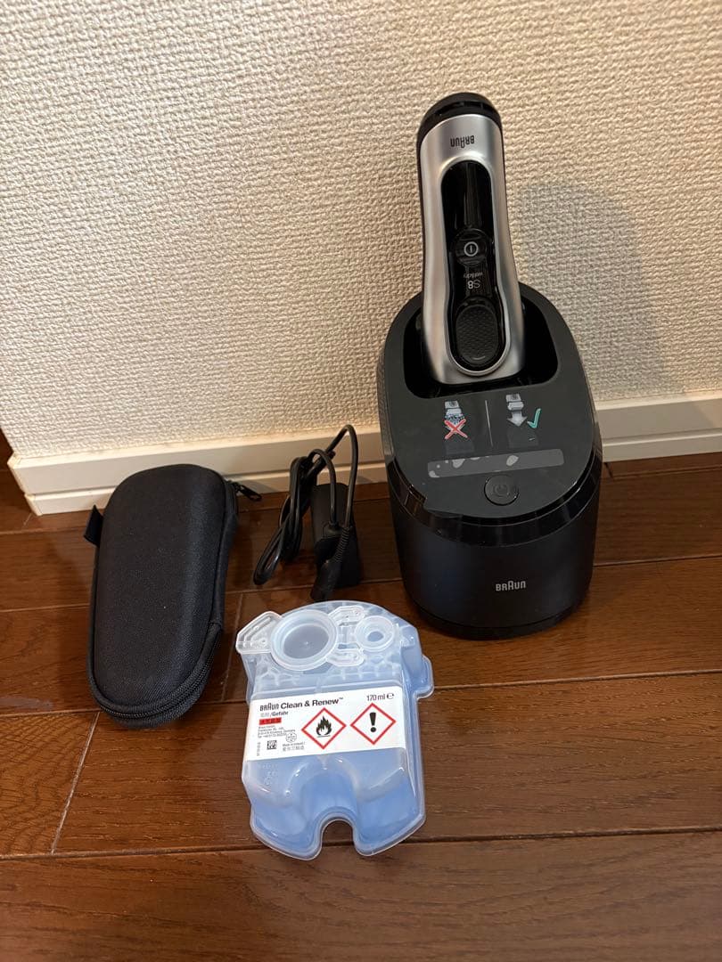 【値下げ交渉可】BRAUN シリーズ8 5in1自動洗浄機セット