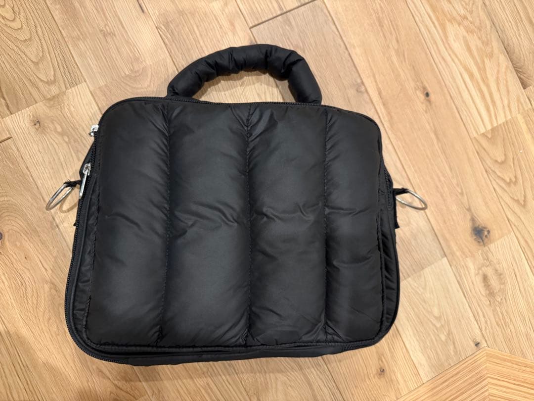 calin（カラン）quilting mothers pouch BAG BLK