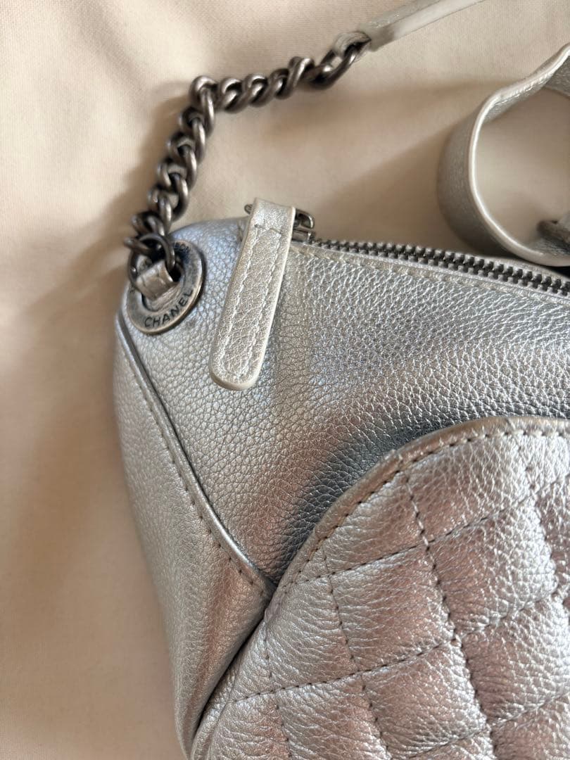 今だけ売り切り最終価格　CHANEL ウエストバッグ ボディーバッグ