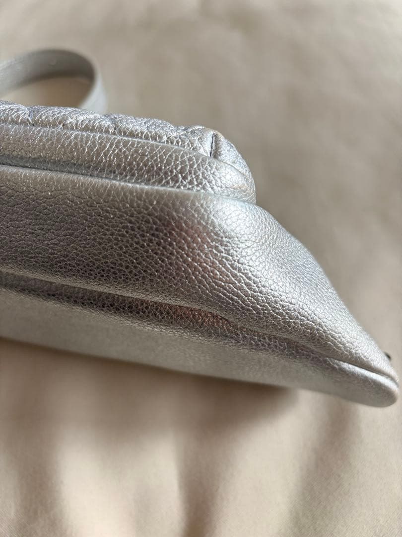 今だけ売り切り最終価格　CHANEL ウエストバッグ ボディーバッグ