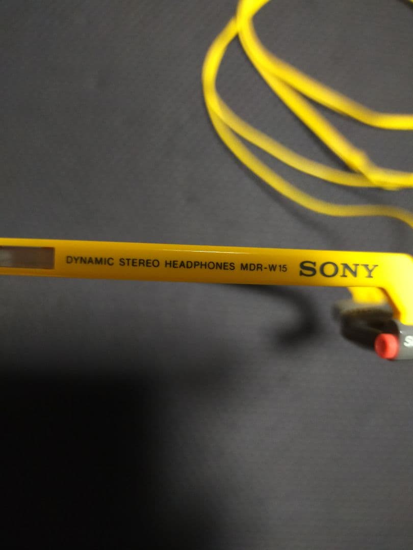 【希少】SONY SPORTS MDR-W15 イエロー 有線ヘッドフォン