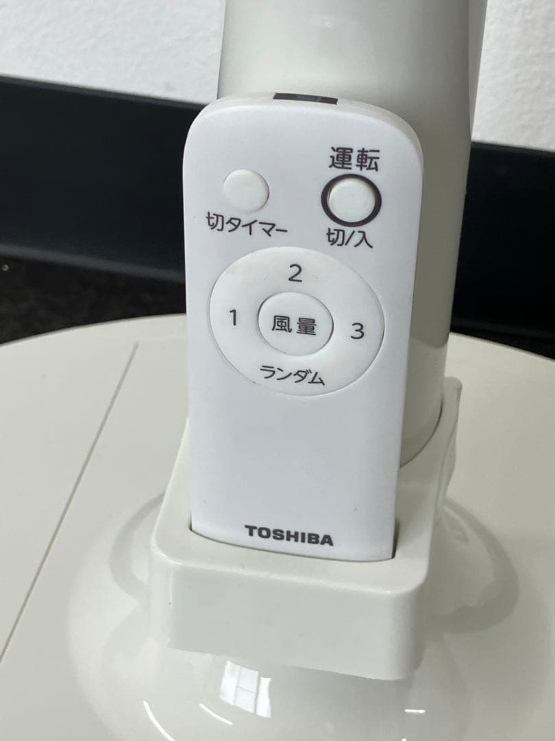 東芝　TOSHIBA AC扇風機TF-30AL27 2024年製 リモコン付き