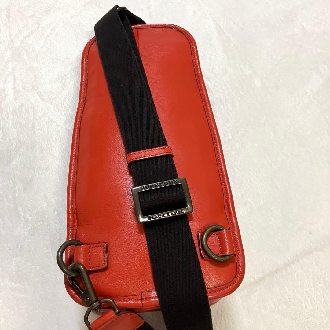 バーバリー ブラックレーベル ボディバッグ オレンジ レザー ワンショルダー