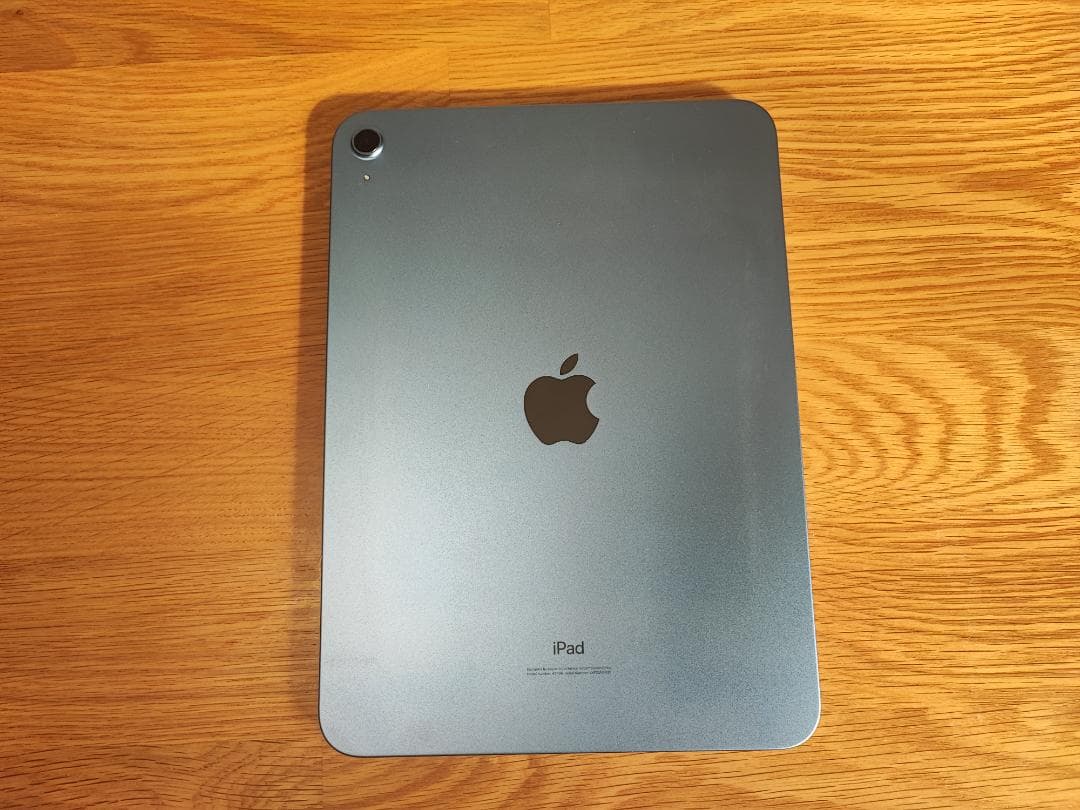 Apple iPad 第10世代　ブルー 本体 充電器付き