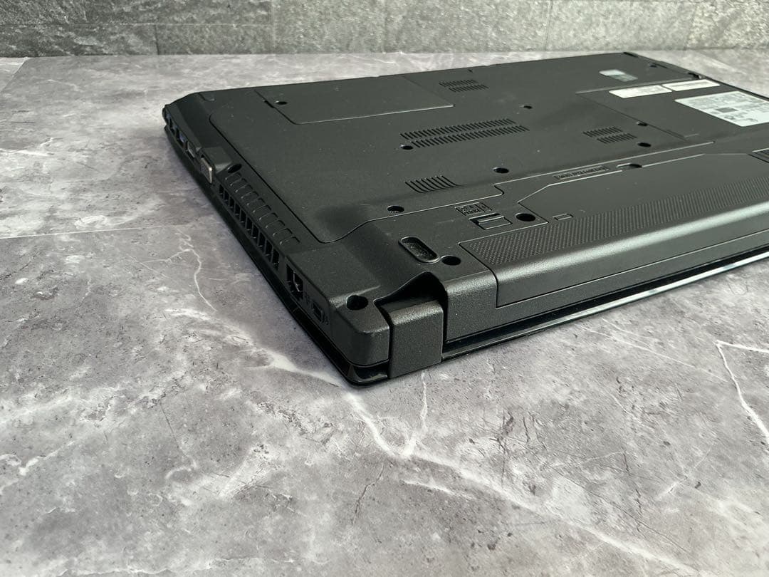 FUJITSU corei7 新品SSD480 新品メモリ16 office