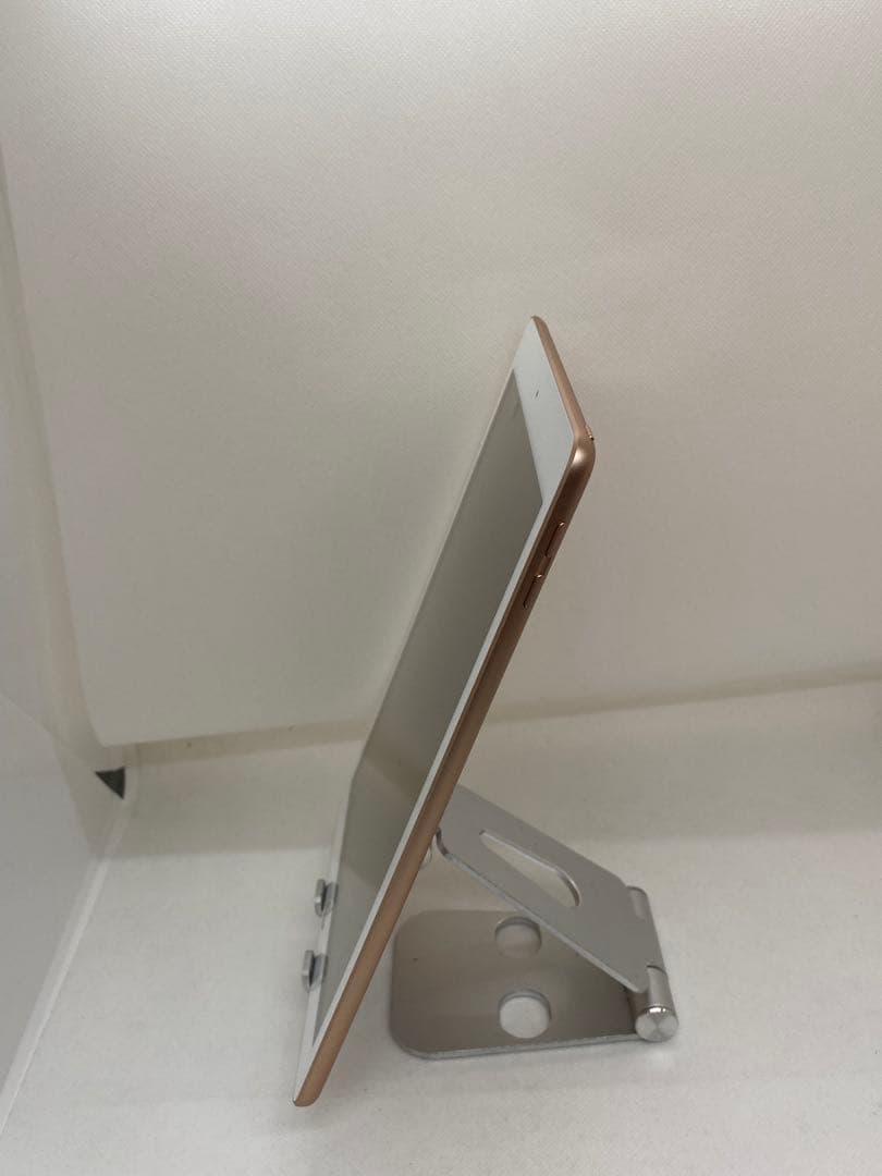 iPad 第6世代 32GB バッテリー83% HJMVR