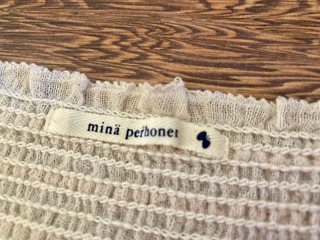 みなペルホネン　刺繍キャミソール