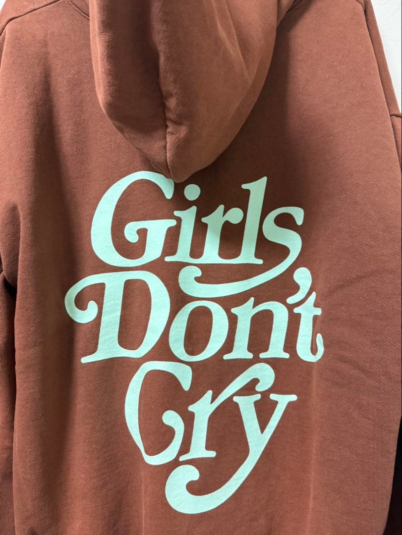 【新品】Girls Don't Cry パーカー XL ブラウン