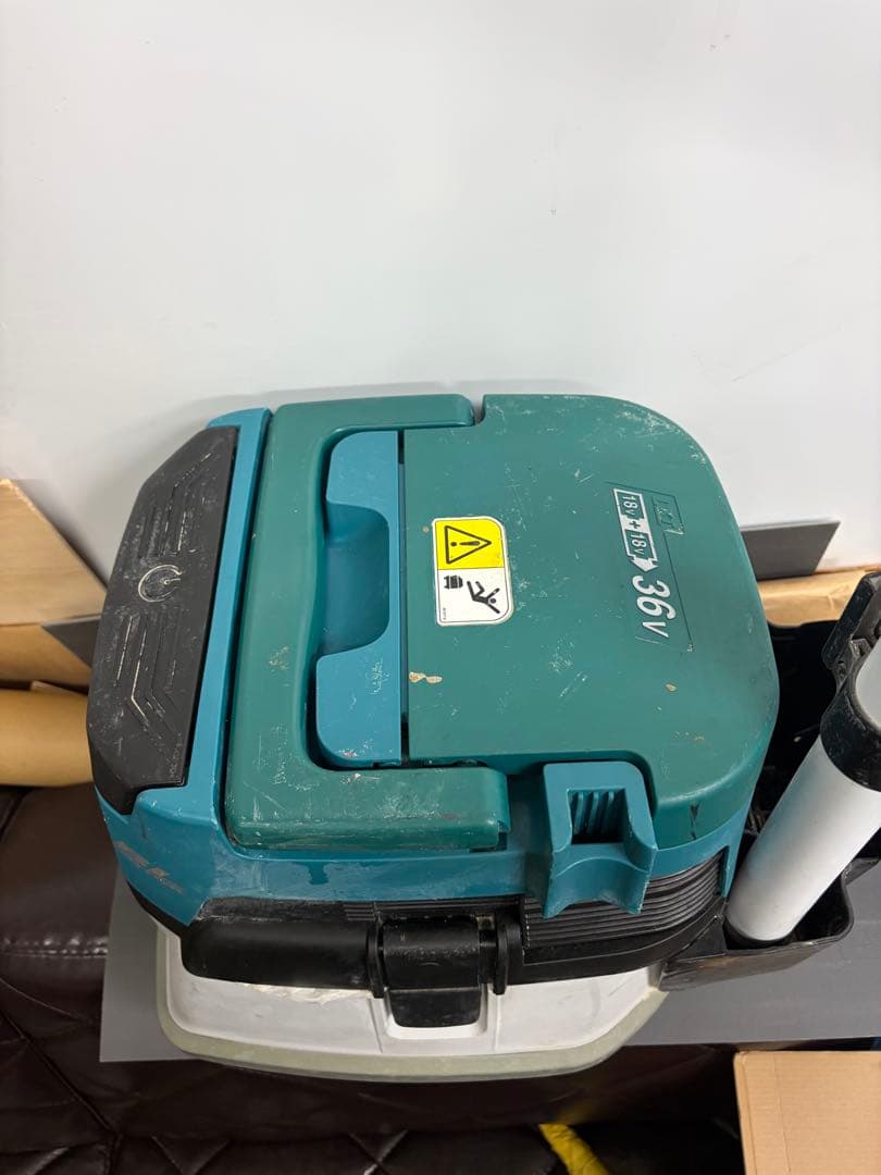 Makita BL MOTOR 36V キャニスター掃除機