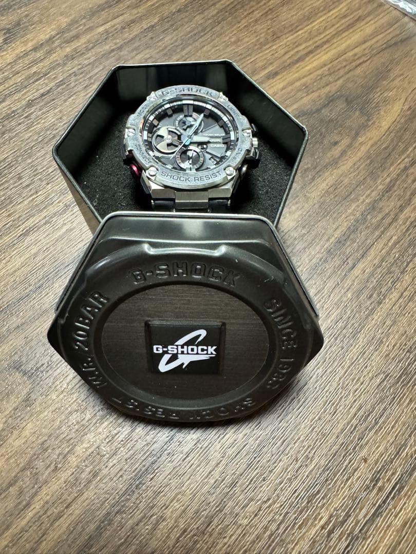 時計 g-shock GST-B100-1ADR