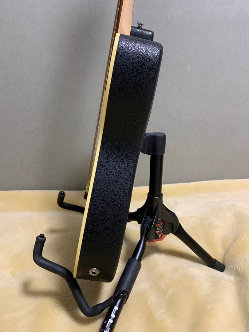 Squier Stratacoustic エレアコ