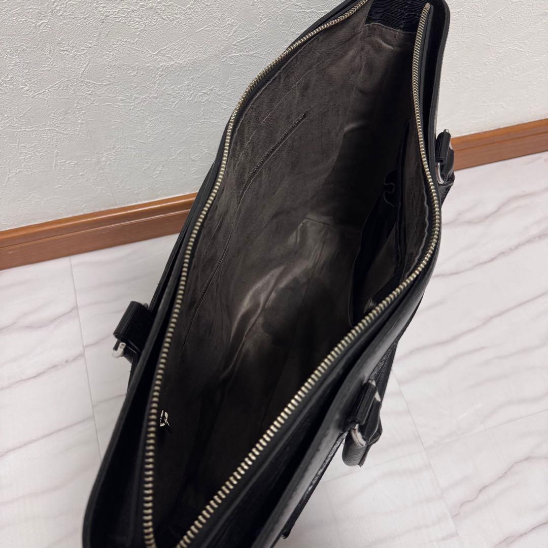 ペッレモルビダ キャピターノ 2way ビジネスレザートート 黒 CA206A