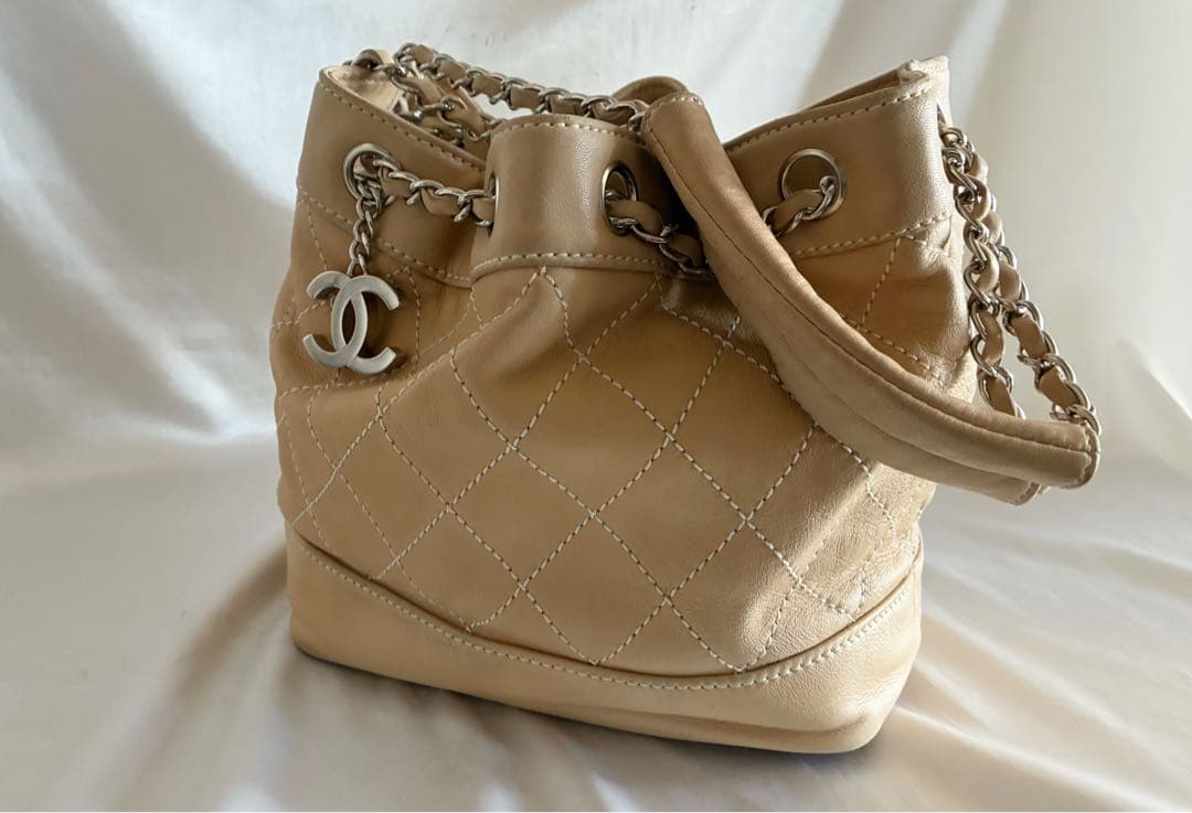 ひまわり 様♡CHANEL マトラッセ　ラムスキン ハンドバッグ　巾着