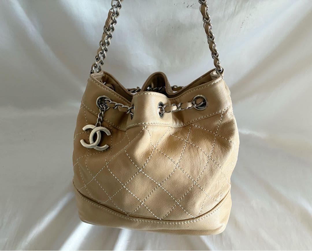 ひまわり 様♡CHANEL マトラッセ　ラムスキン ハンドバッグ　巾着