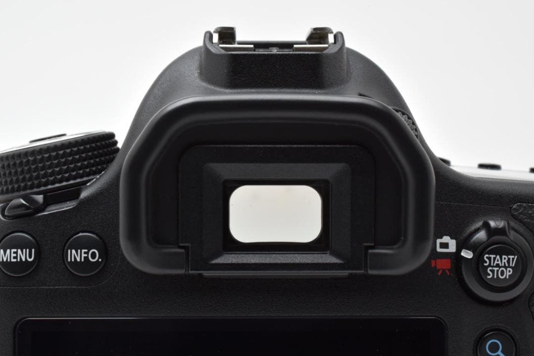 ■ 美品 ■ キヤノン　Canon EOS 6D ボディ J250114#842