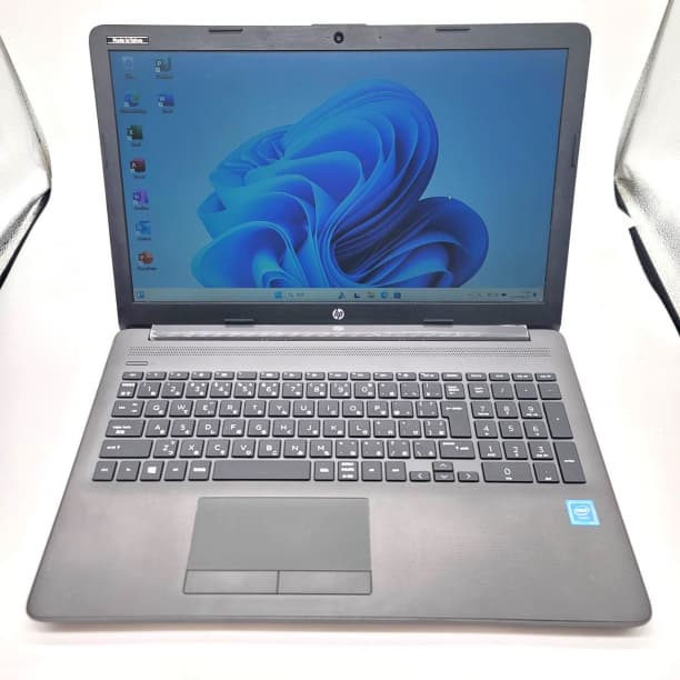 バッテリー◎ 15 HP Celeron N4000 SSD256GB オフィス