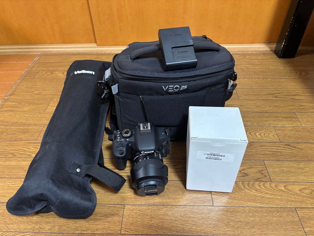 極美品 Canon 一眼レフカメラ EOS Kiss X9i ダブルズームキット