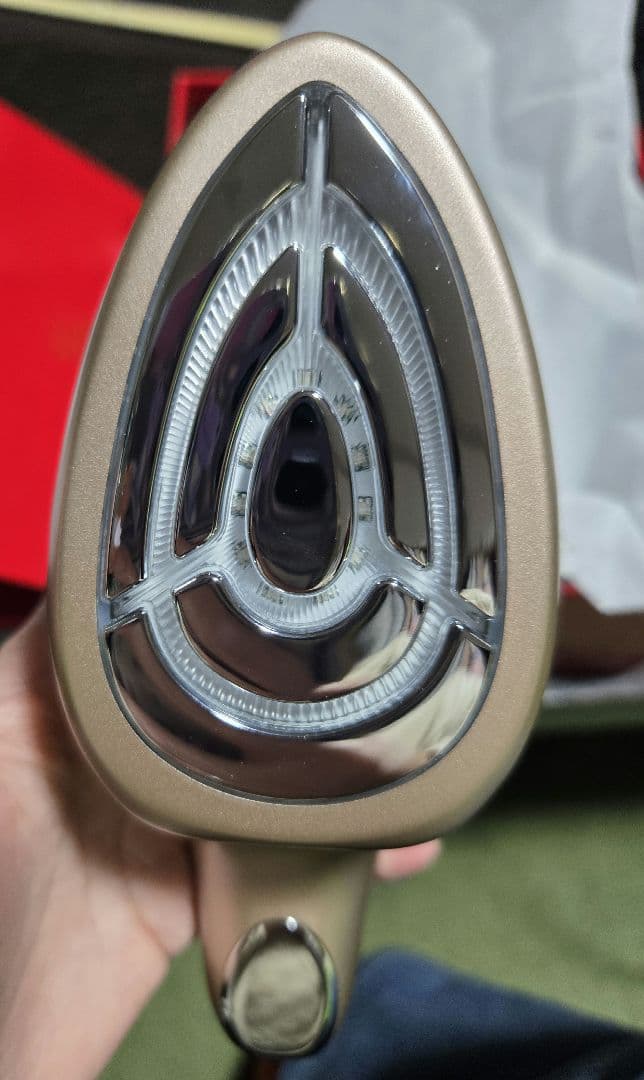 IKKOプロデュース MEラボンエクラ 美顔器 美容器☆3回使用美品