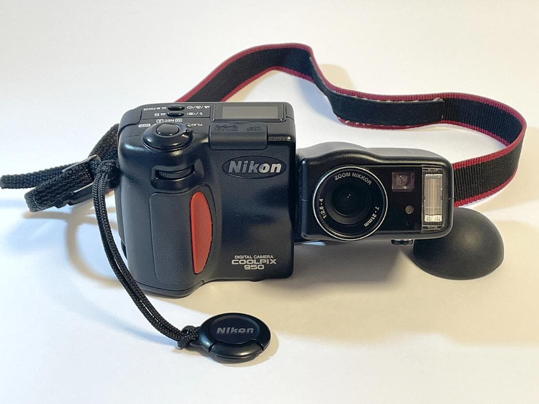 Nikon COOLPIX 950 & 990 コンパクトデジタルカメラ