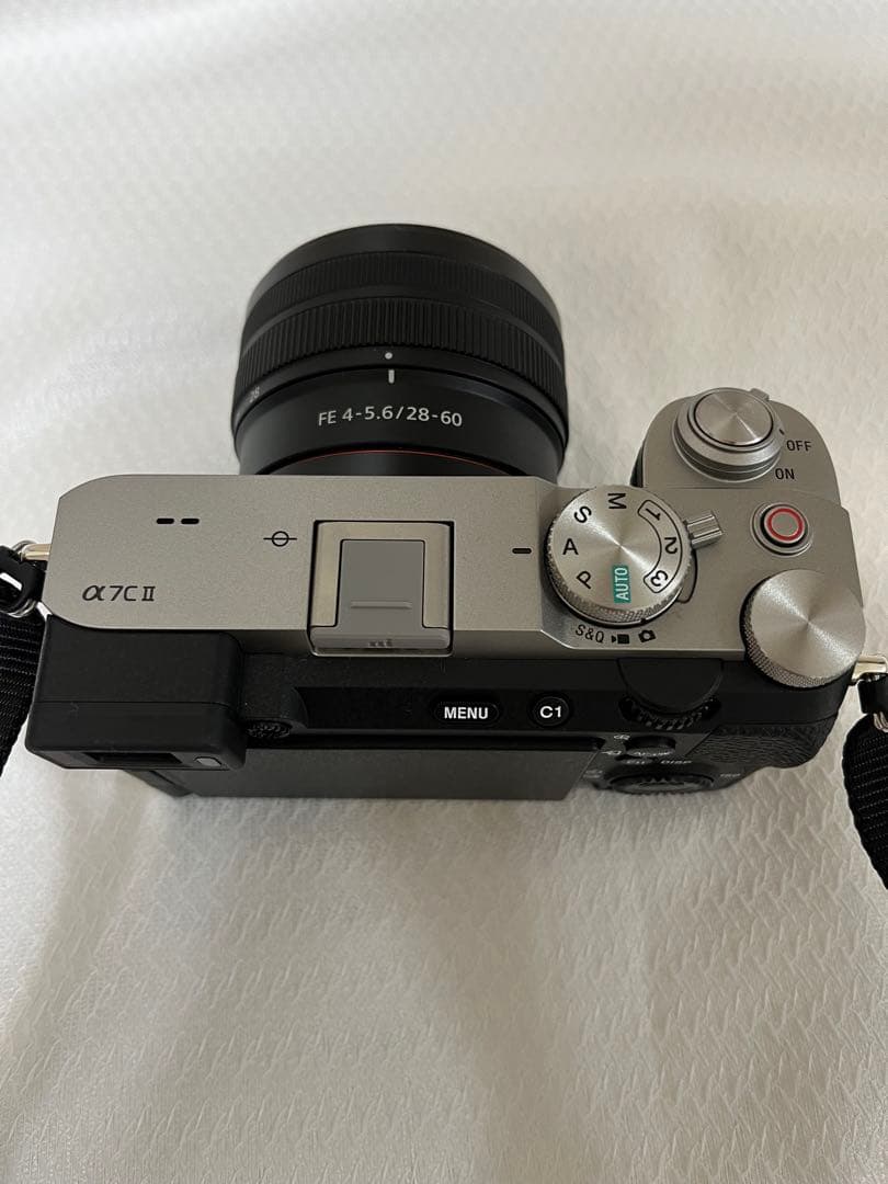 SONY α7CⅡミラーレス一眼 本体とレンズ付き