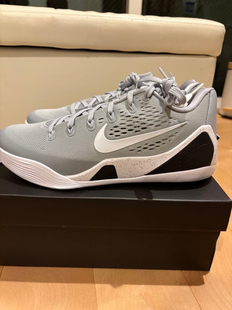 Nike Kobe 9 バスケットボールシューズ