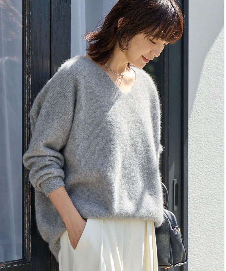 RIVE DROITE(リヴドロワ) ヘアリーウール片畦Vネックニット　グレー