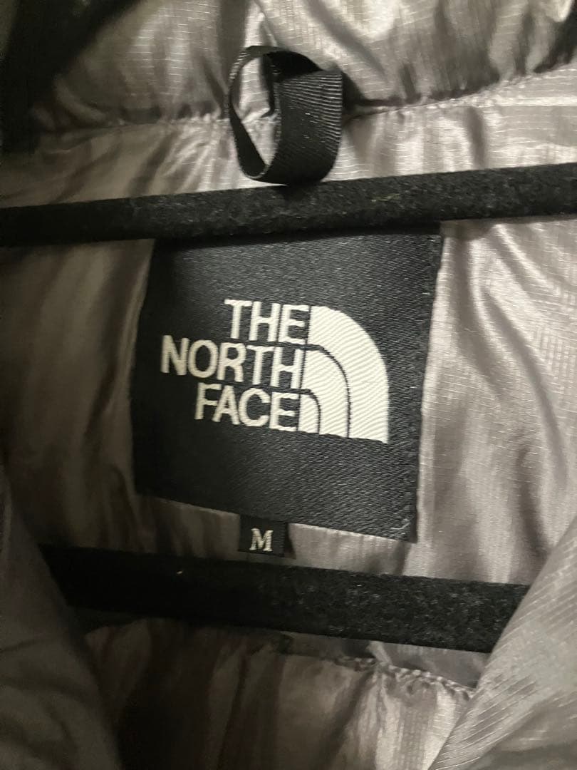 トラ　　ノースフェイス　アコンカグアジャケット　Mサイズ グレー　美品