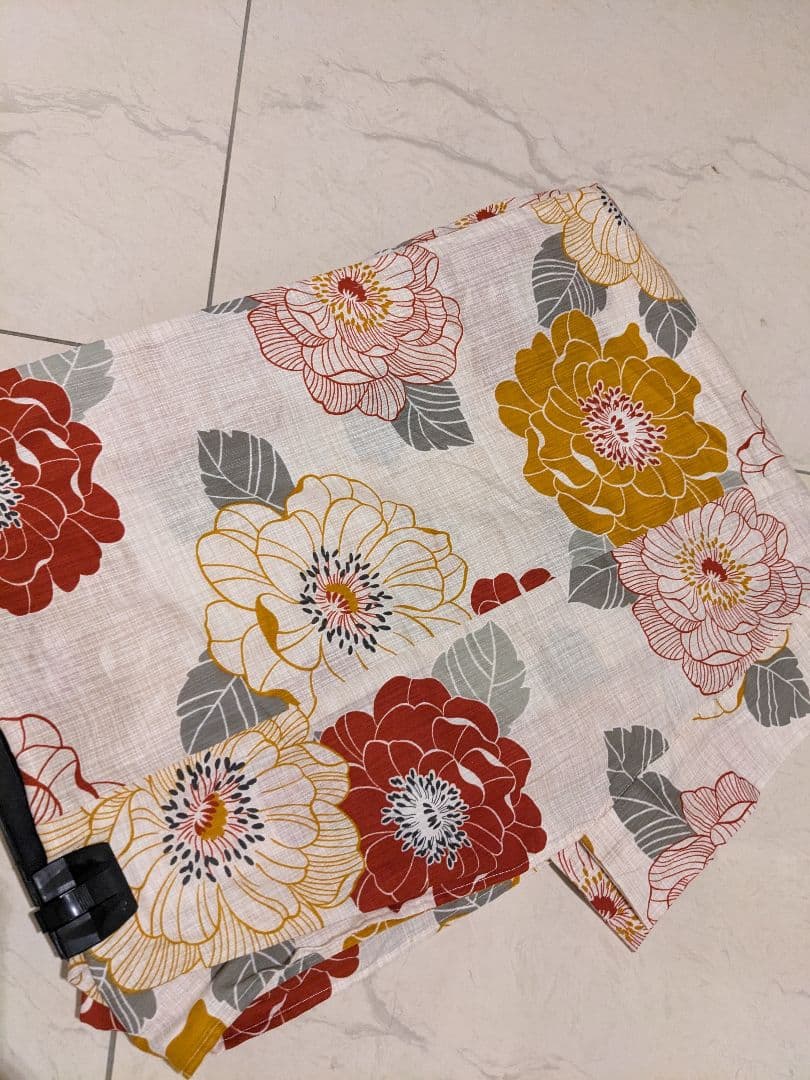 dita 浴衣 如月の椿 赤 花 マスタードイエロー グレー 黒 黄 くすみ