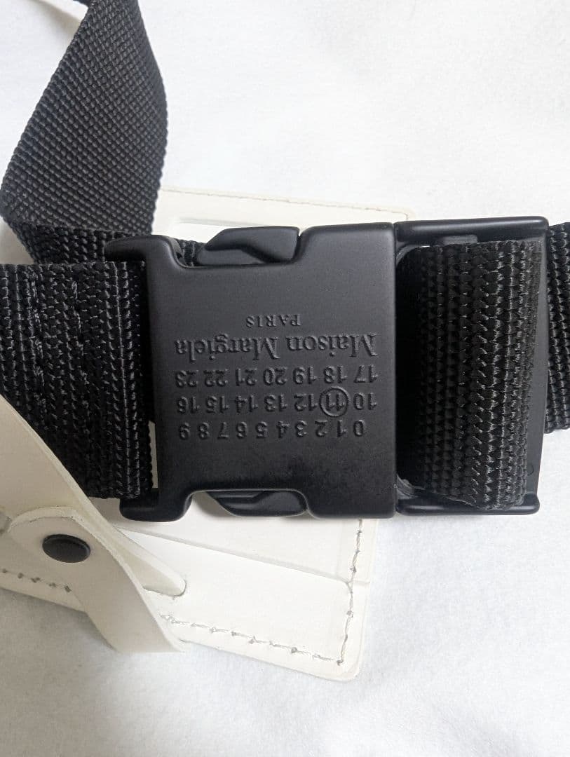 メゾンマルジェラ：ステレオタイプ ボディバッグ