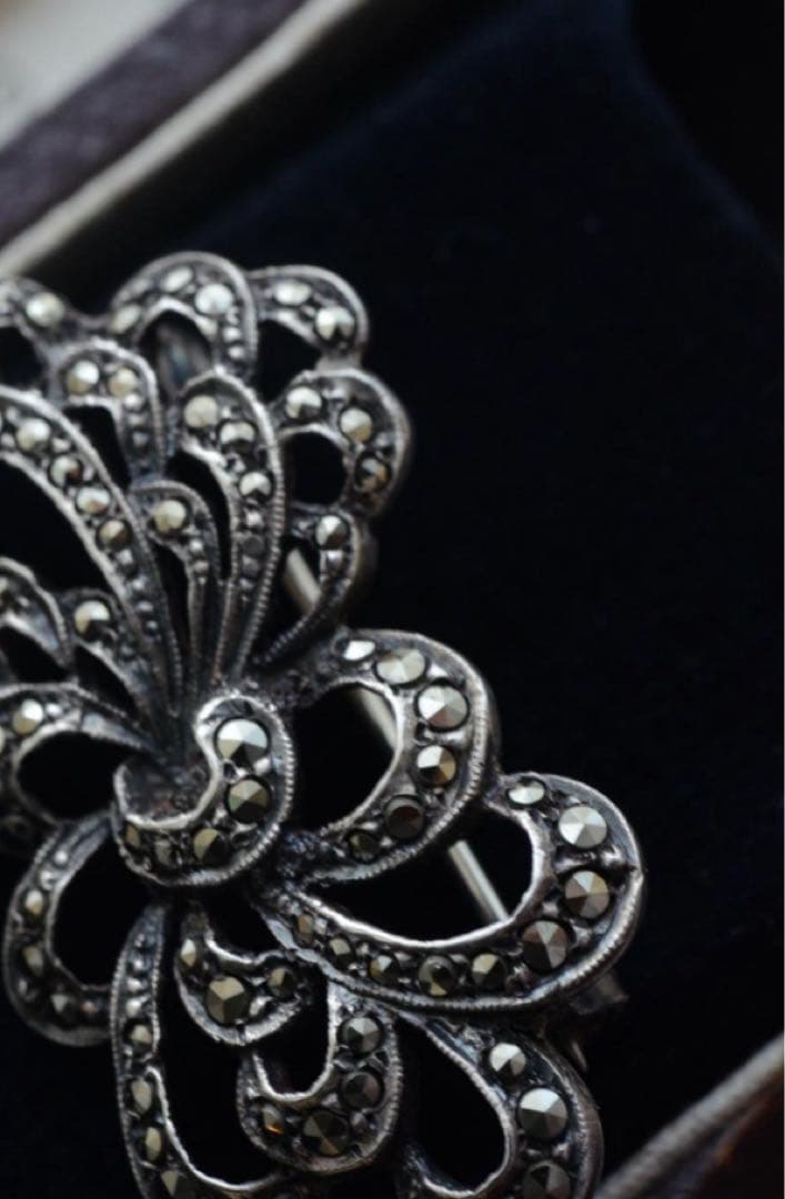 Antiques *Midi ✳︎vintage シルバー・マーカサイト ブローチ