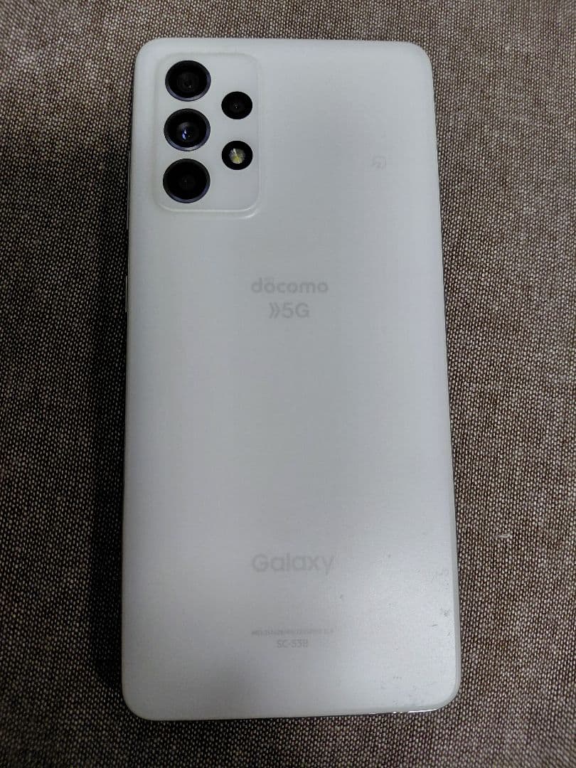 Galaxy A52 5G docomo ホワイト ケース付き