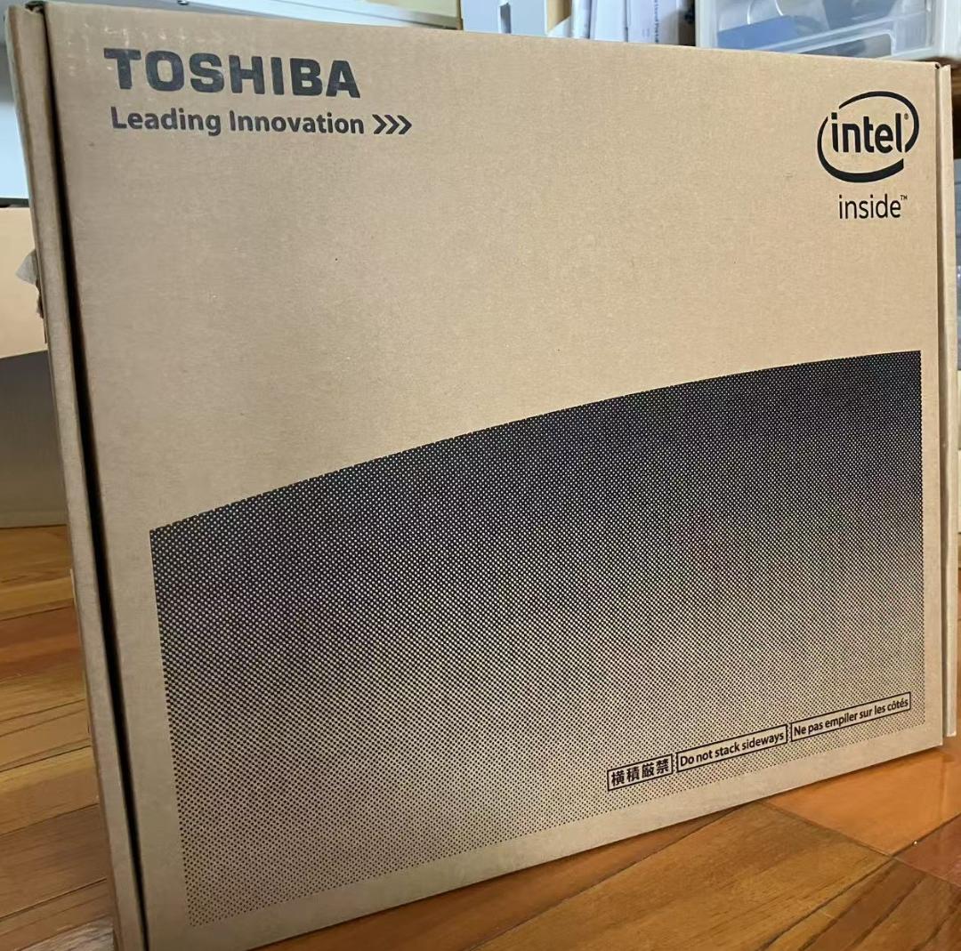 東芝 ノ−トパソコンPT55BGP-BJA2 (サテンゴールド) 展示 開梱品