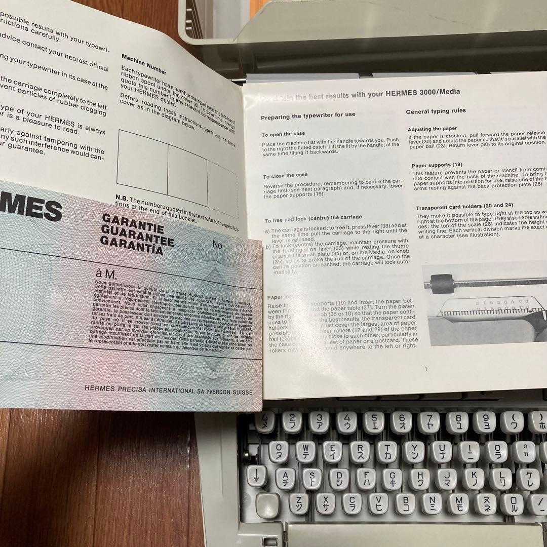タイプライター　HERMES3000 ヘルメス　蚤の市　アンティーク