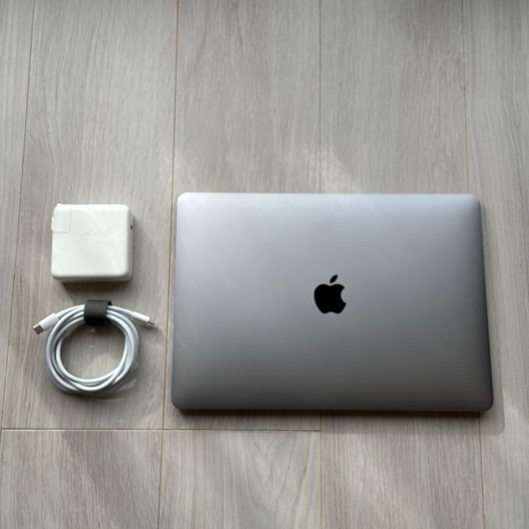 MacBook本体 Apple MacBook Air M1 16GB/256GB