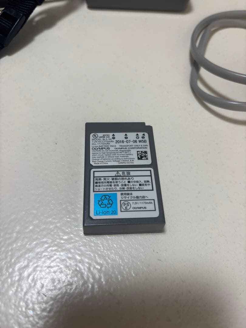 値下げ！OLIMPAS PEN Lite E-PL7 中古品　レンズLUMIX