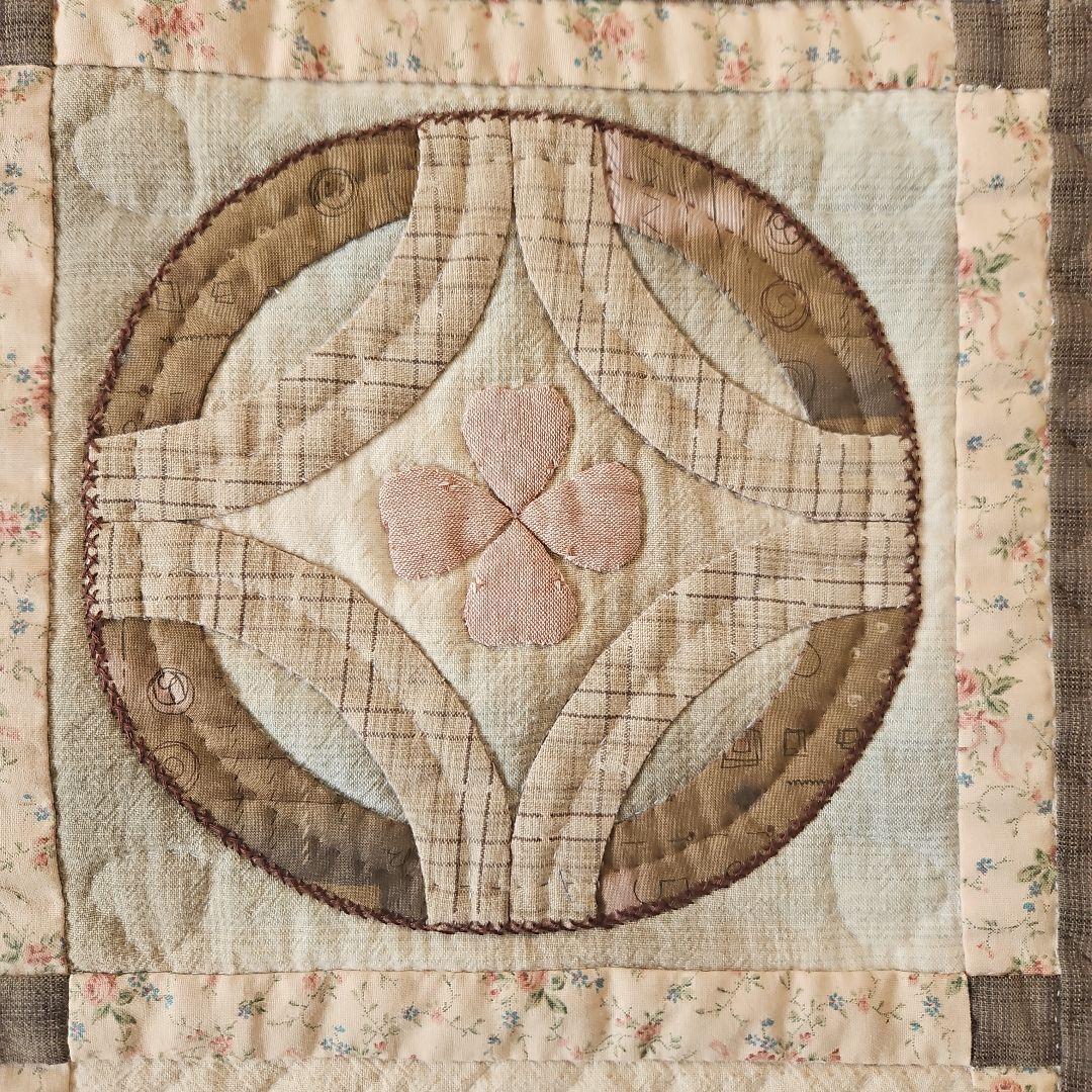 ✨マンスリーキルト✨パッチワークタペストリー