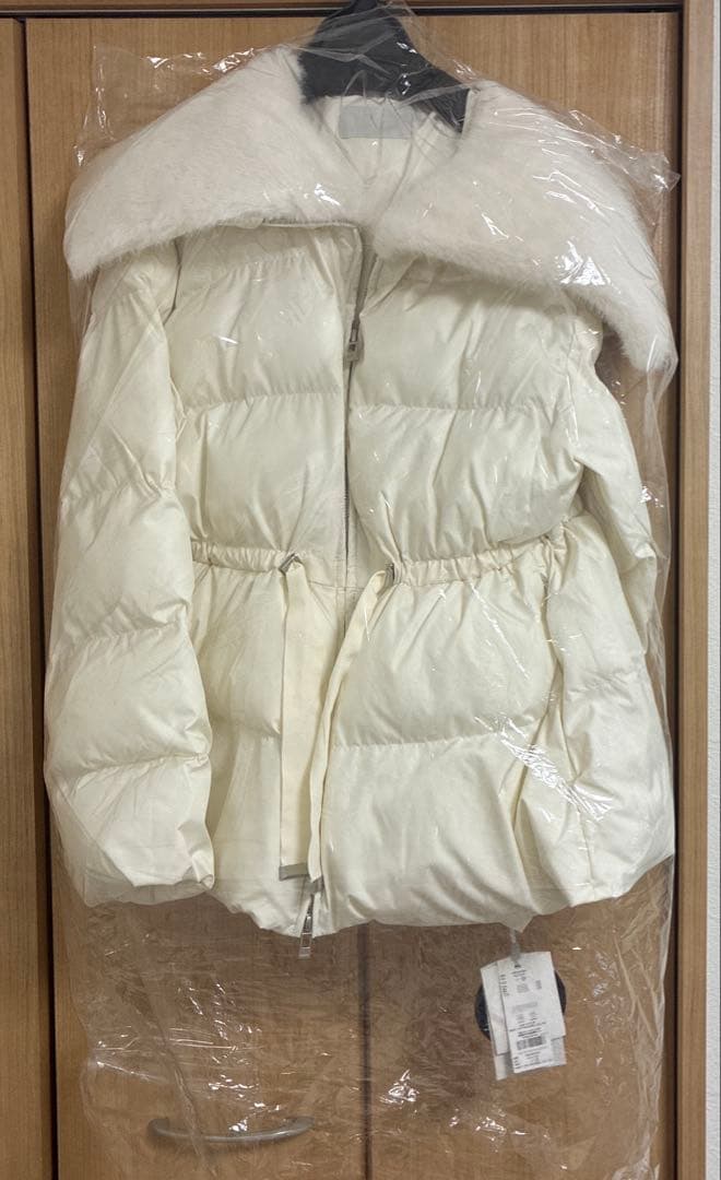 ＾*＾様 CELFORD　ファー襟付キルティングショートコート アイボリー　サイ