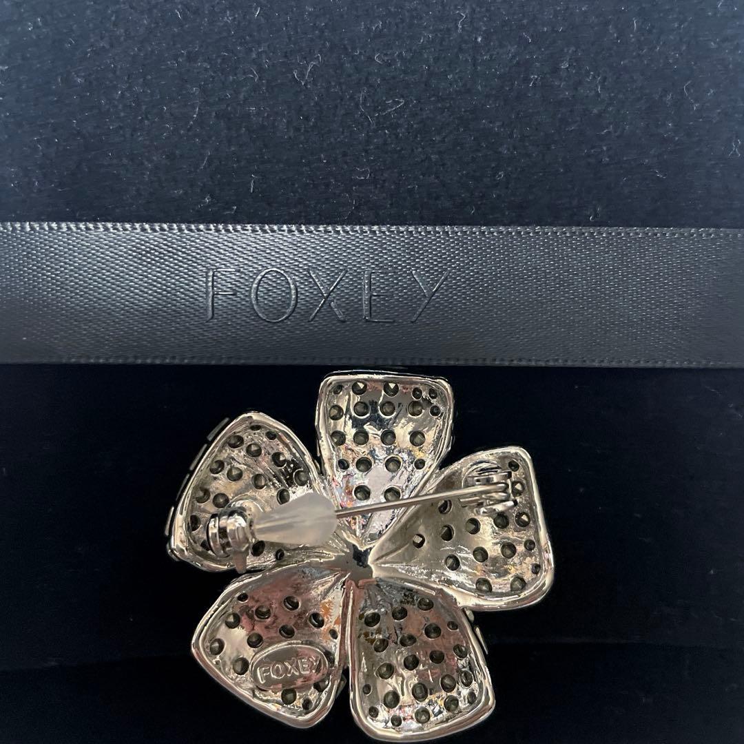 【FOXEY】 ブローチ\"FLEUR\"