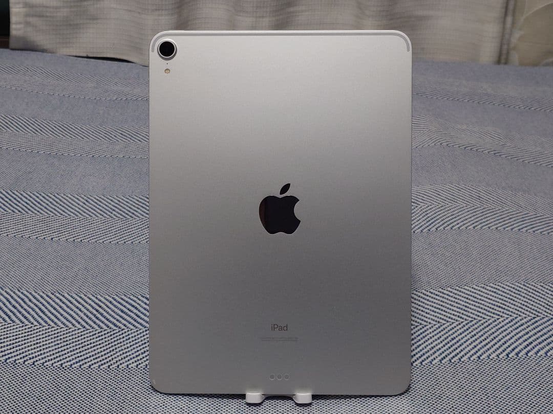 iPad Pro 11インチ (第1世代) Wi-Fi GB シルバー