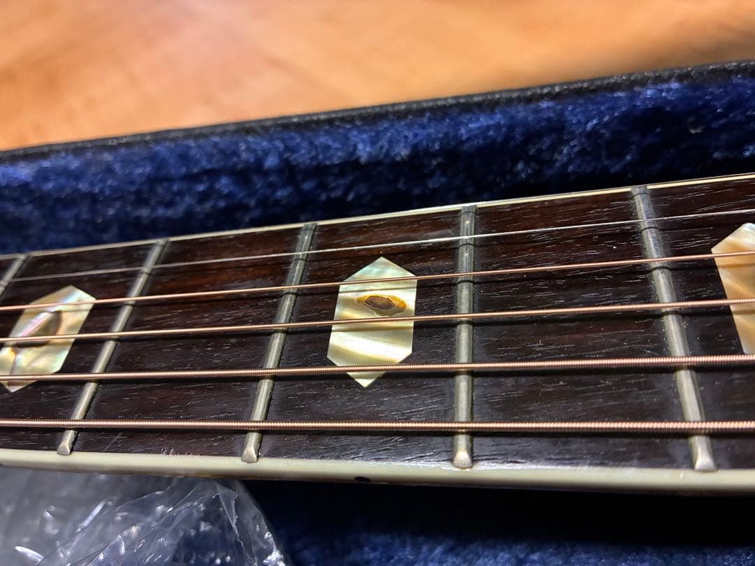 Morris W-50 アコースティックギター（日本製）ハードケース付