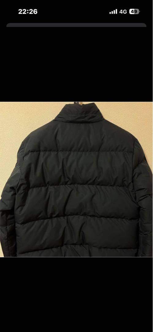 ブラックダウンジャケット フード付き