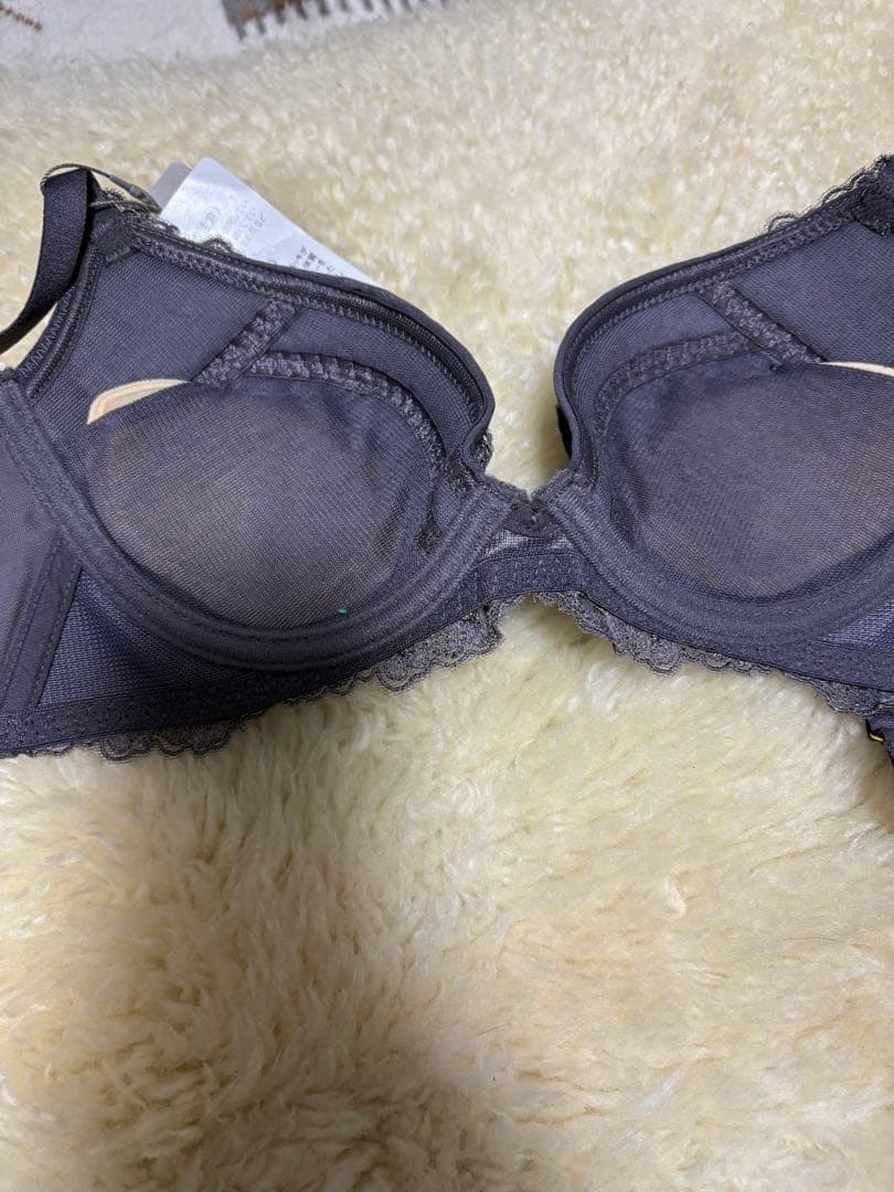 ワコール　Yue ３／４カップブラ　C70　Tバックショーツ(M)セット