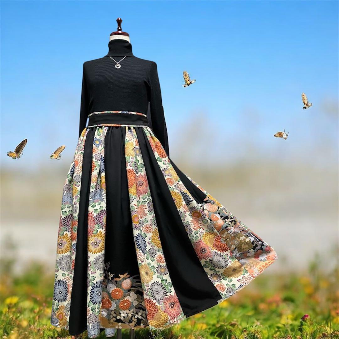 010❇︎黒留袖 小紋ギャザーたっぷり 菊模様スカート 腰リボン両脇ポケット付き